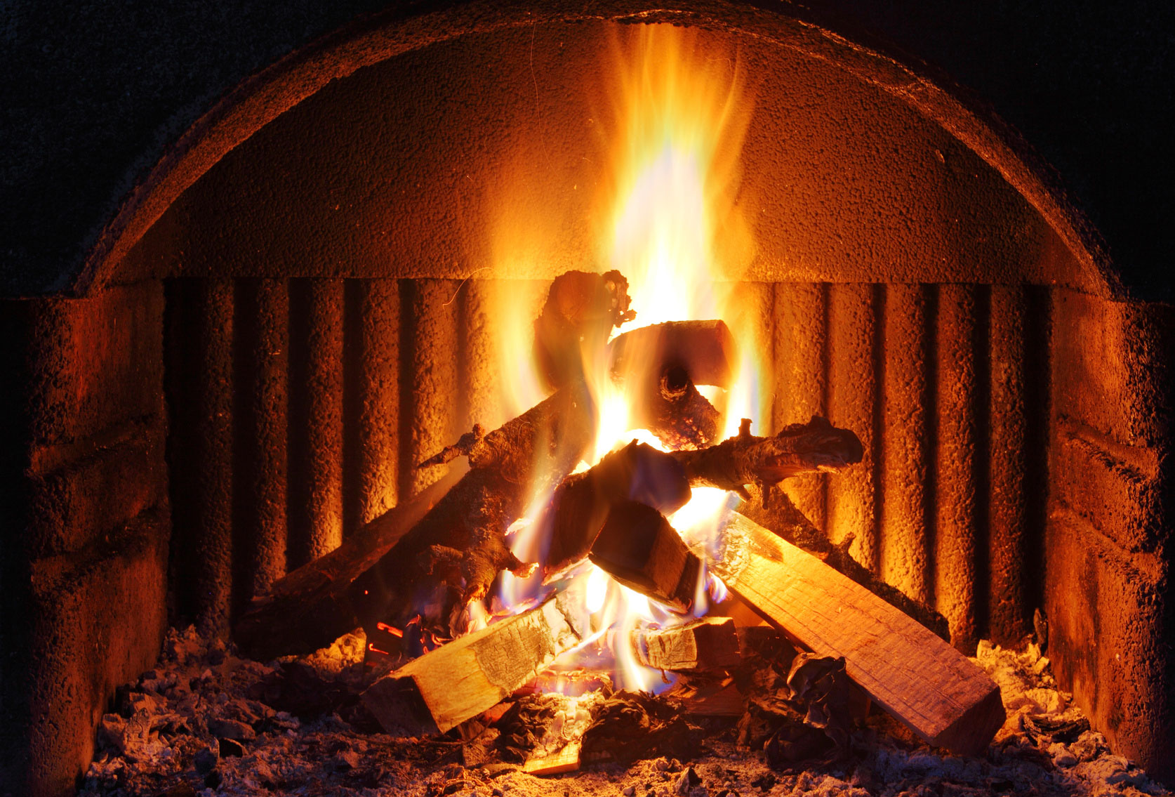 Fireplace Safety & Maintenance Tips